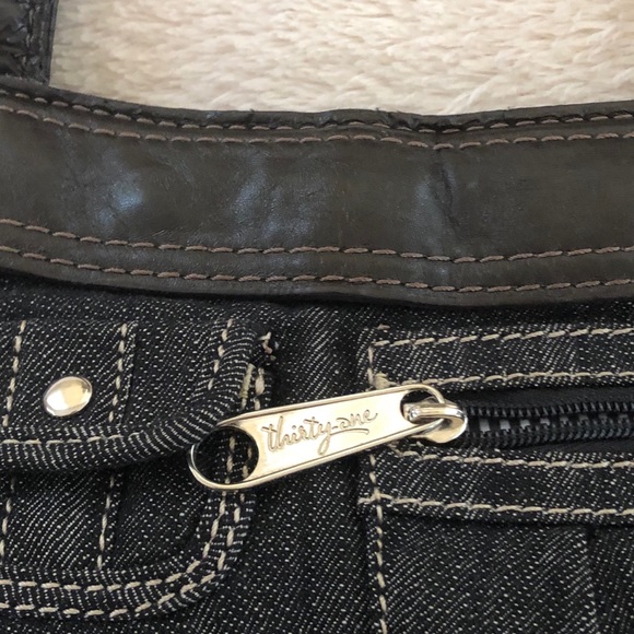 Thirty-one - Picture 2 of 3